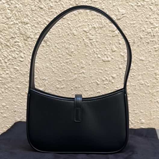 Saint Laurent Le 5 à 7 - 2