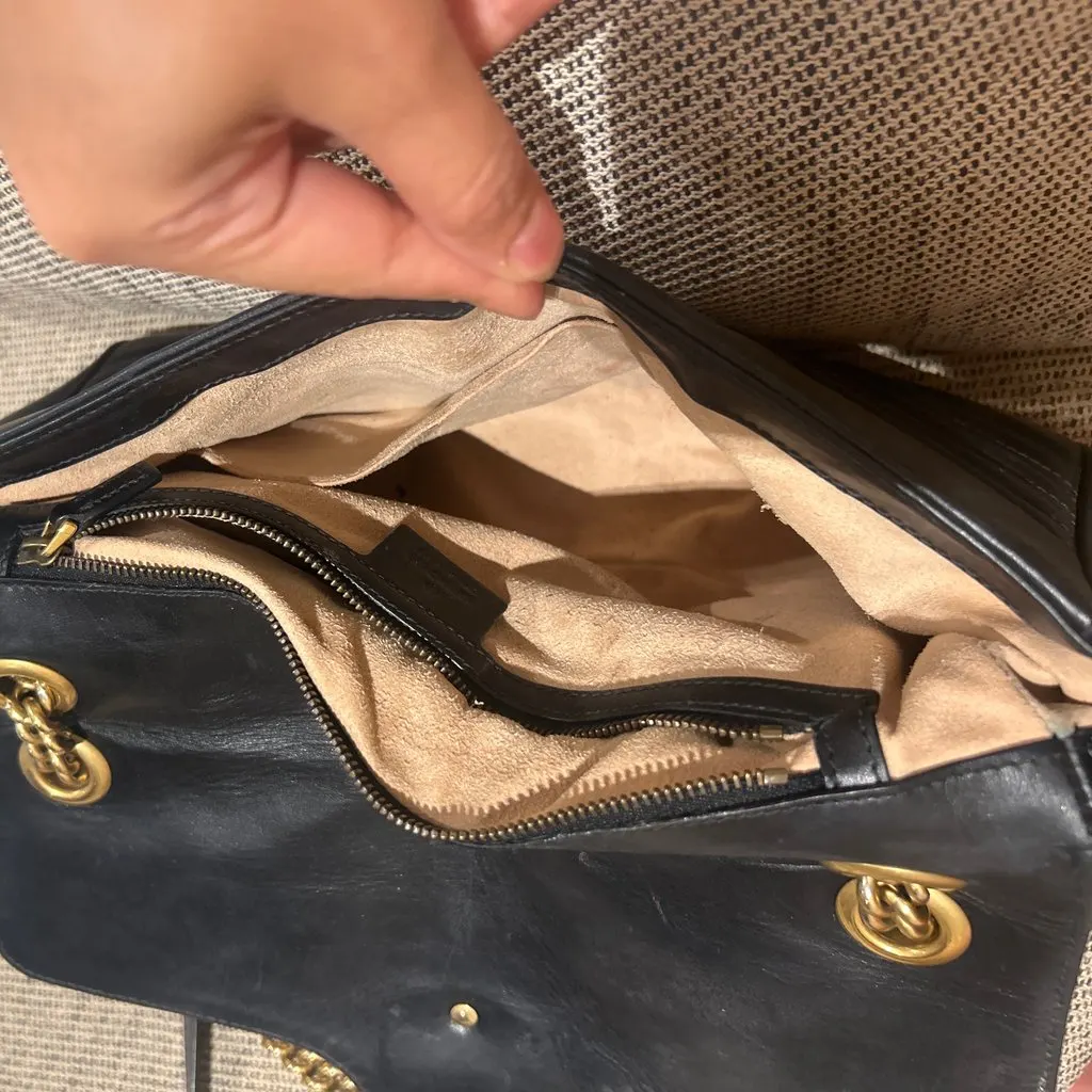 Gucci Marmont Black Leather Very good - Model View
