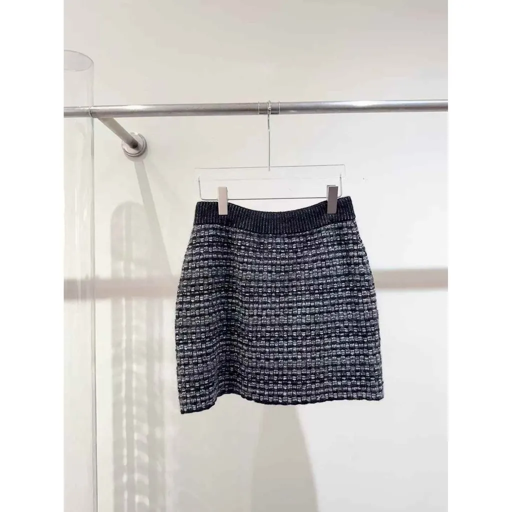 Chanel Wool Skirt MultiColor Wool Never worn, with tag - Inside View