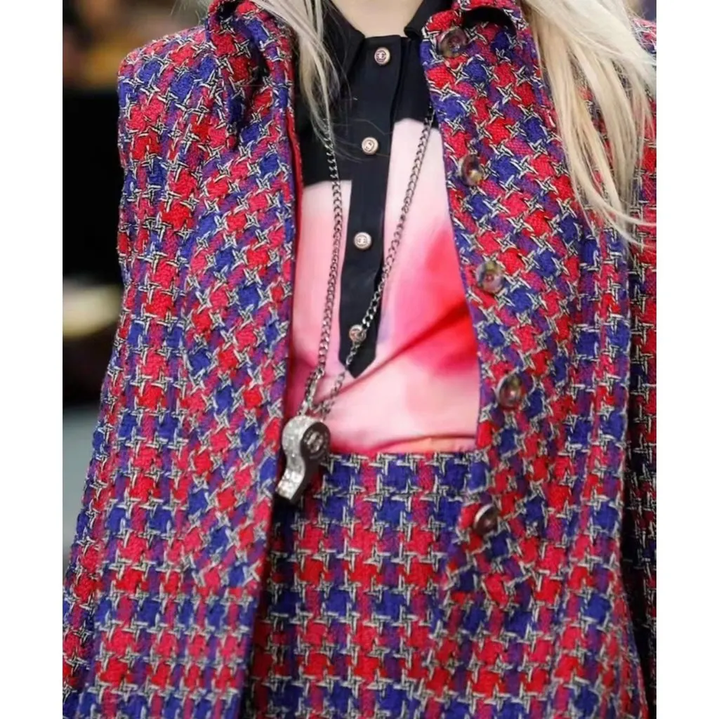 Chanel La Petite Veste Noire Wool Jacket MultiColor Wool Very good - Box View