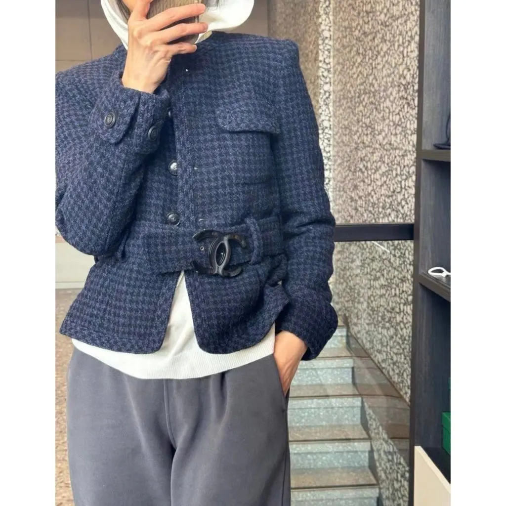 Chanel La Petite Veste Noire Wool Jacket MultiColor Wool Very good - Box View