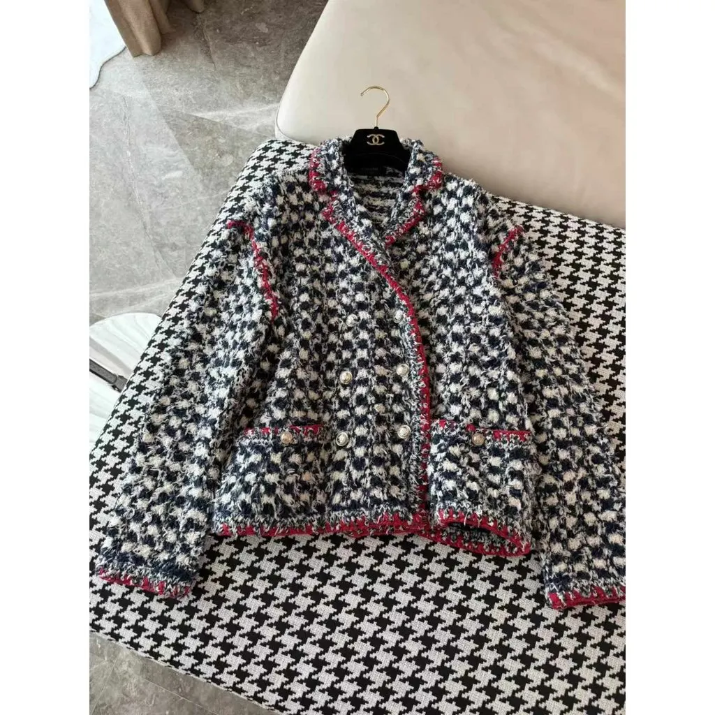 Chanel La Petite Veste Noire Wool Jacket MultiColor Wool Very good - Back View