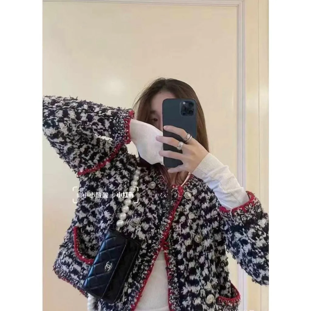 Chanel La Petite Veste Noire Wool Jacket MultiColor Wool Very good - Box View