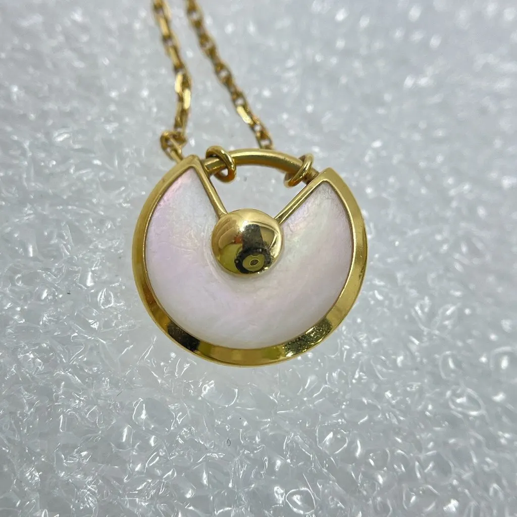 Cartier Amulette Necklace MultiColor Lace Very good - Model View