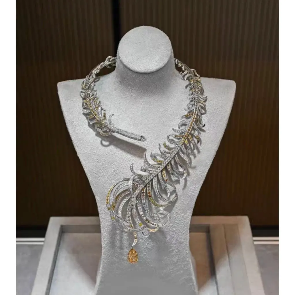 Boucheron Necklace MultiColor Lace Very good - Inside View