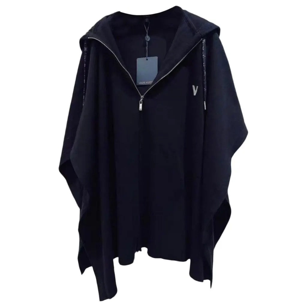 Louis Vuitton Black Cashmere Knitwear Black Cashmere Never worn, with tag - Front View