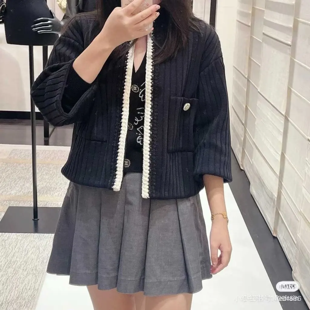 Chanel La Petite Veste Noire Polyamide Jacket MultiColor Polyamide Very good - Model View