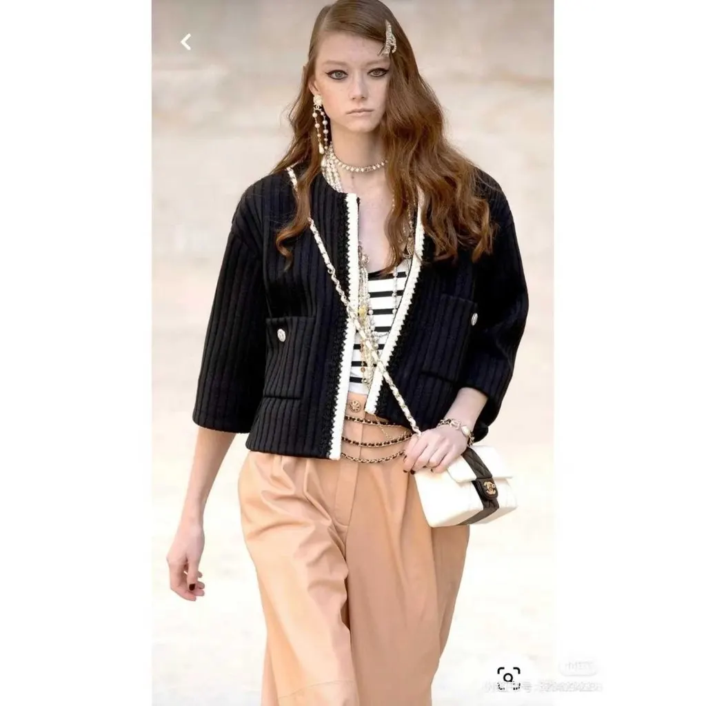 Chanel La Petite Veste Noire Polyamide Jacket MultiColor Polyamide Very good - Box View