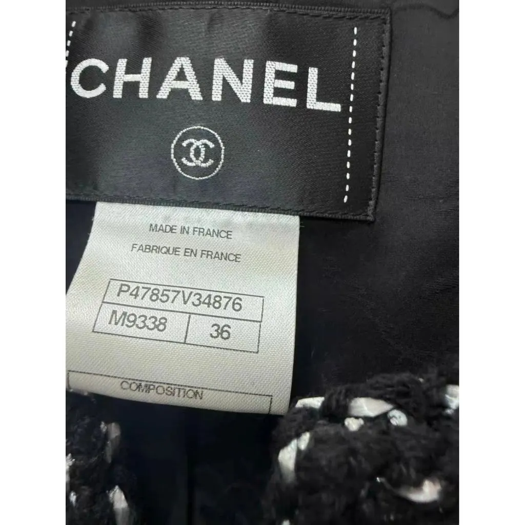 Chanel La Petite Veste Noire Black Tweed Jacket Black Tweed Very good - Back View