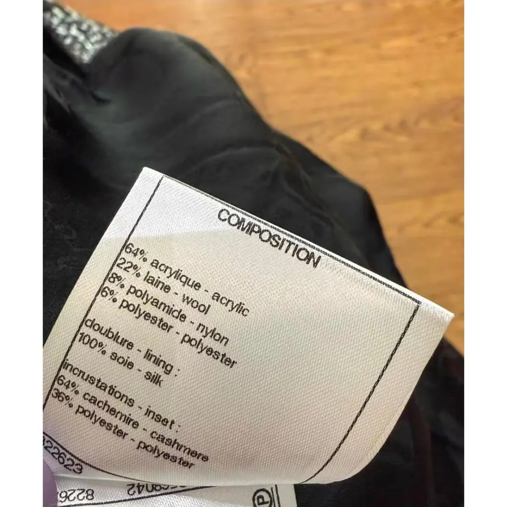 Chanel Wool Coat MultiColor Wool Very good - Inside View