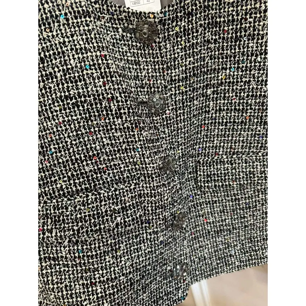 Chanel La Petite Veste Noire Grey Tweed Jacket Grey Tweed Very good - Box View