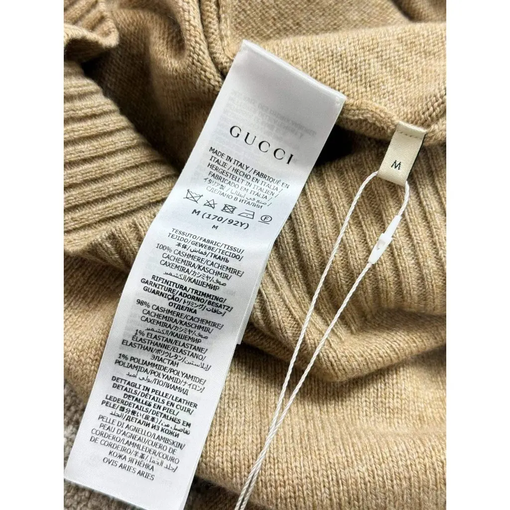 Gucci Cashmere Knitwear MultiColor Cashmere Very good - Model View