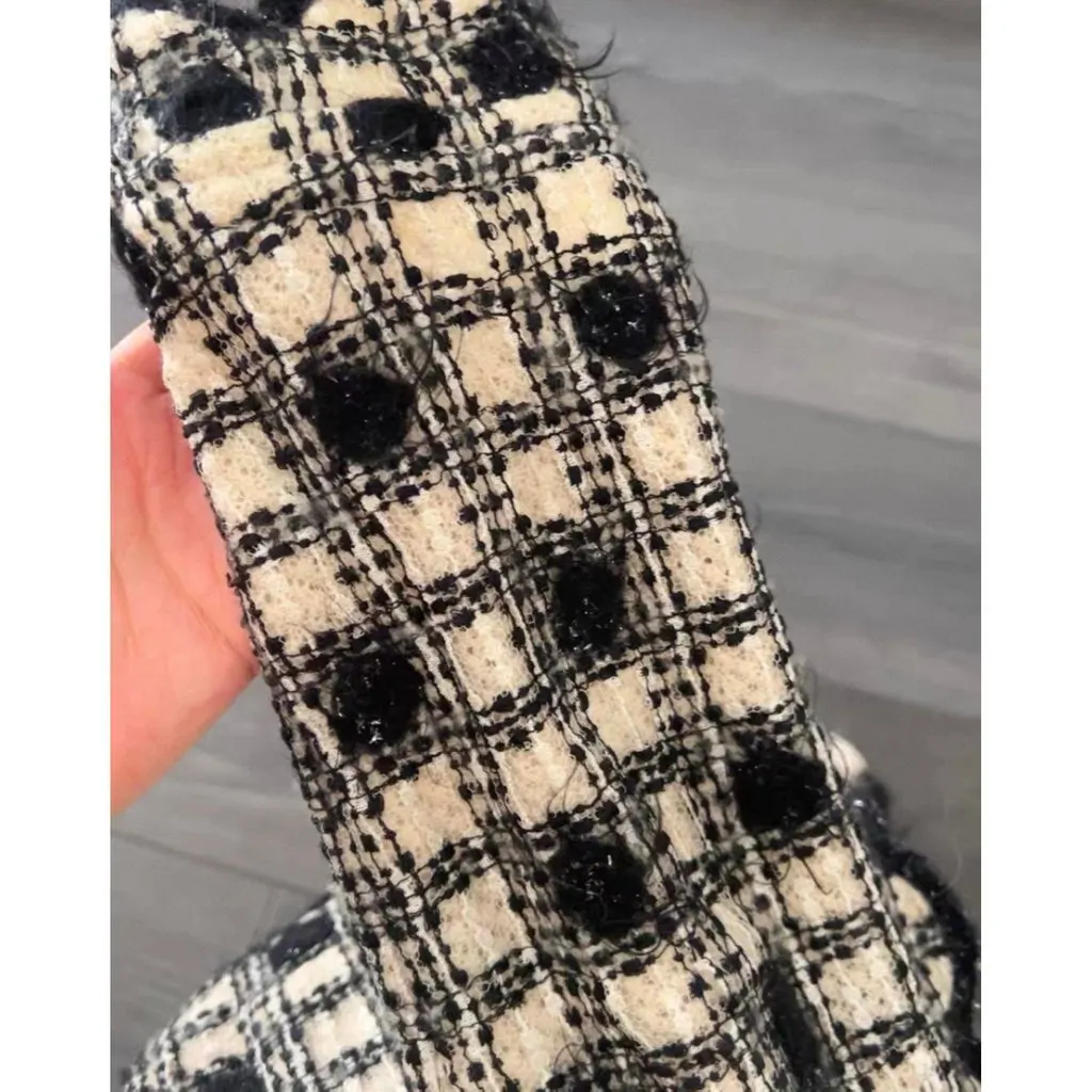 Chanel La Petite Veste Noire Tweed Jacket MultiColor Tweed Very good - Back View