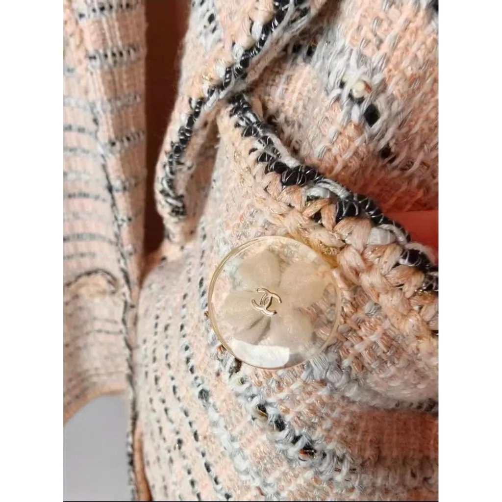 Chanel La Petite Veste Noire Tweed Jacket MultiColor Tweed Very good - Model View