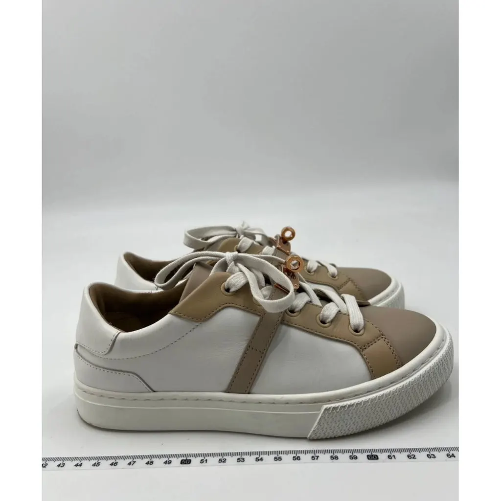 Hermes Day Khaki Leather Sneakers Khaki Leather Very good - Model View
