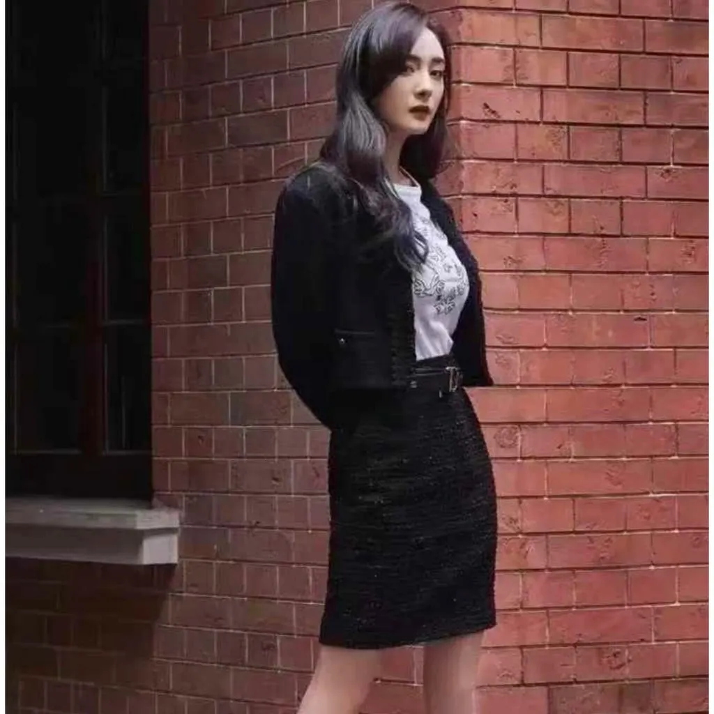 Chanel La Petite Veste Noire Black Wool Jacket Black Wool Very good - Back View
