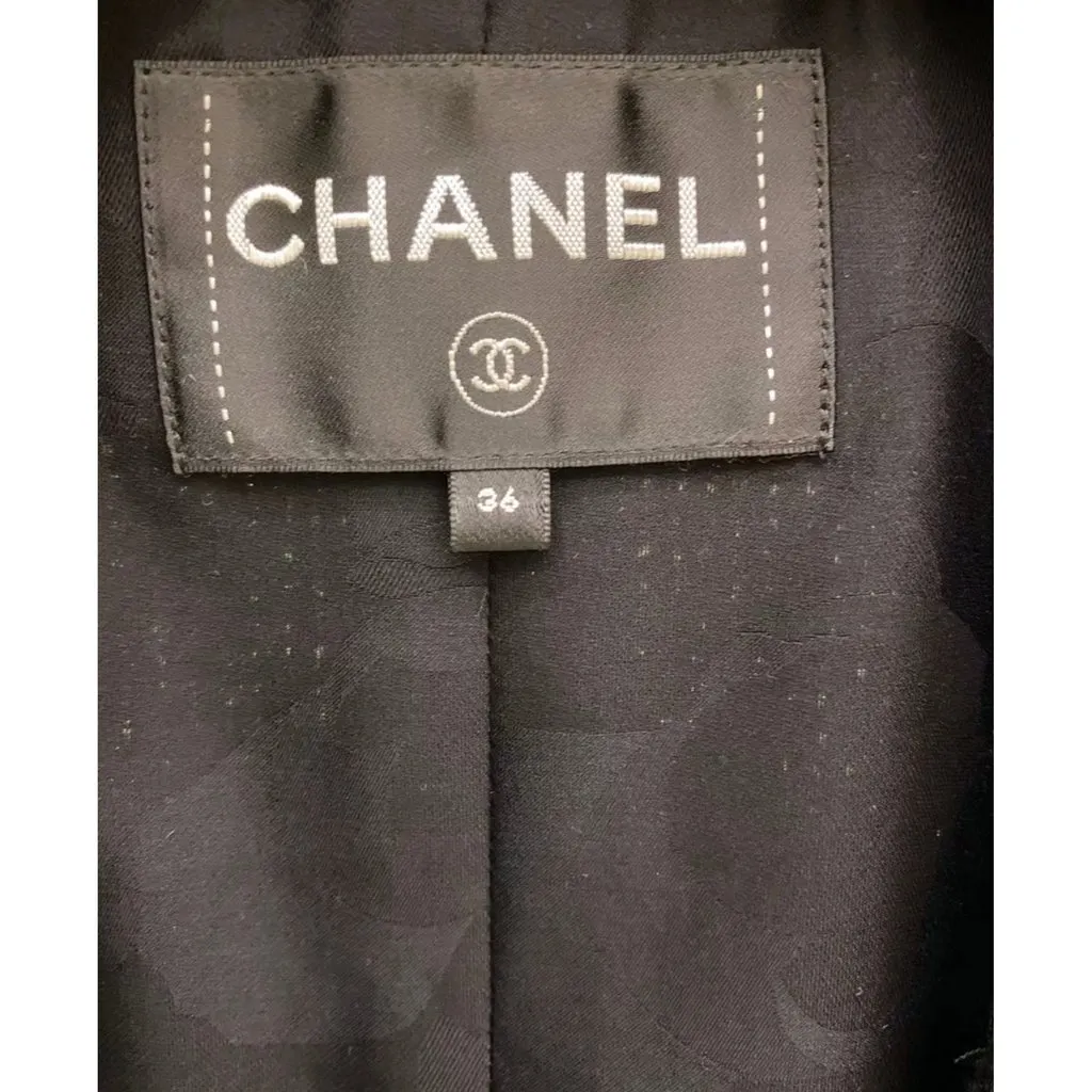 Chanel La Petite Veste Noire Black Wool Jacket Black Wool Very good - Box View