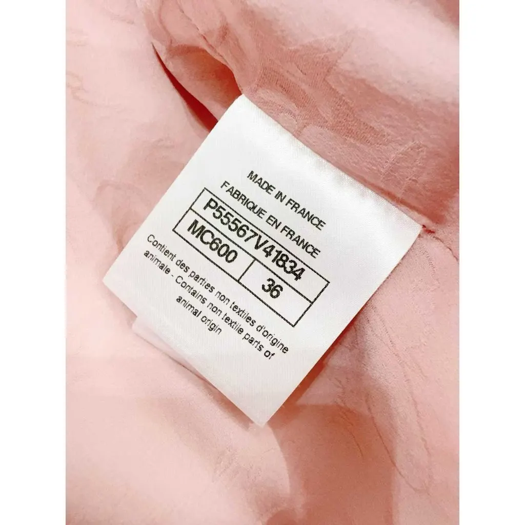 Chanel La Petite Veste Noire Pink Silk Jacket Pink Silk Very good - Model View