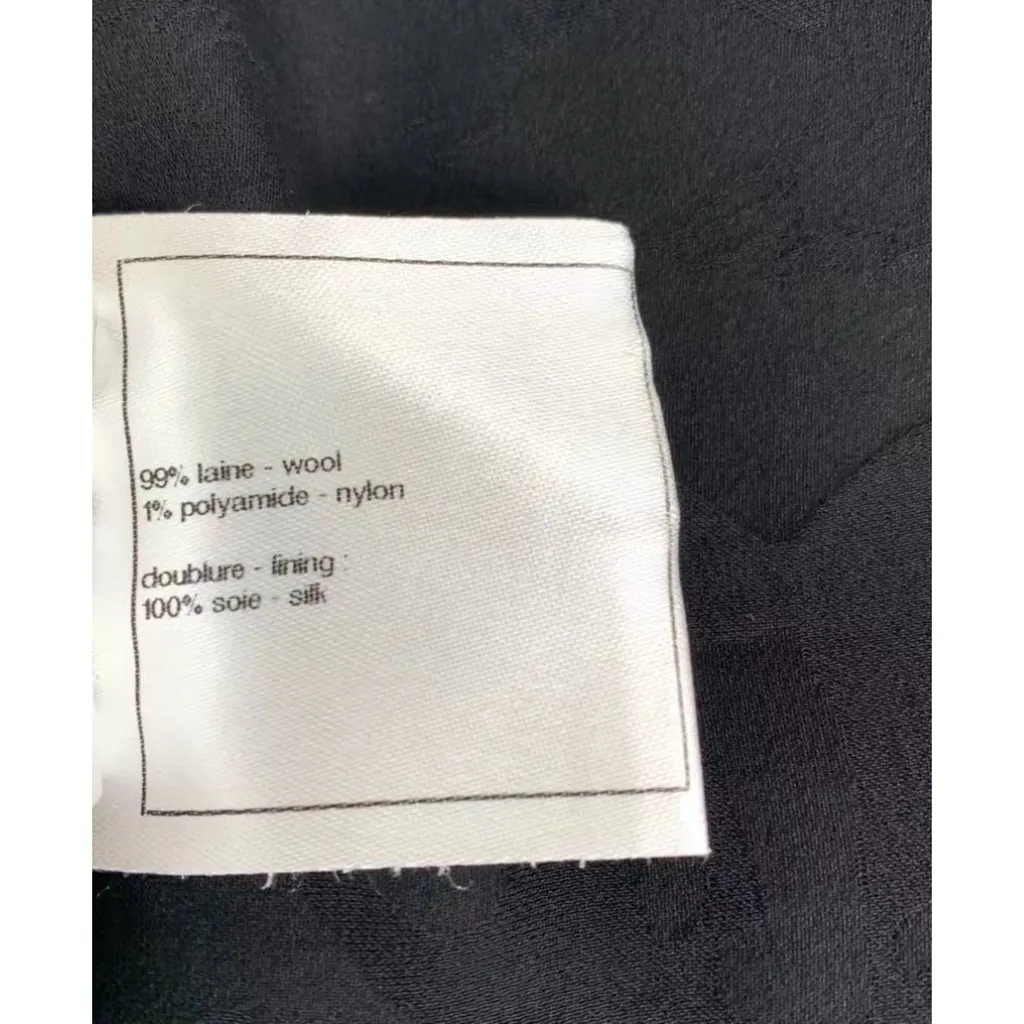 Chanel La Petite Veste Noire Wool Jacket MultiColor Wool Very good - Model View
