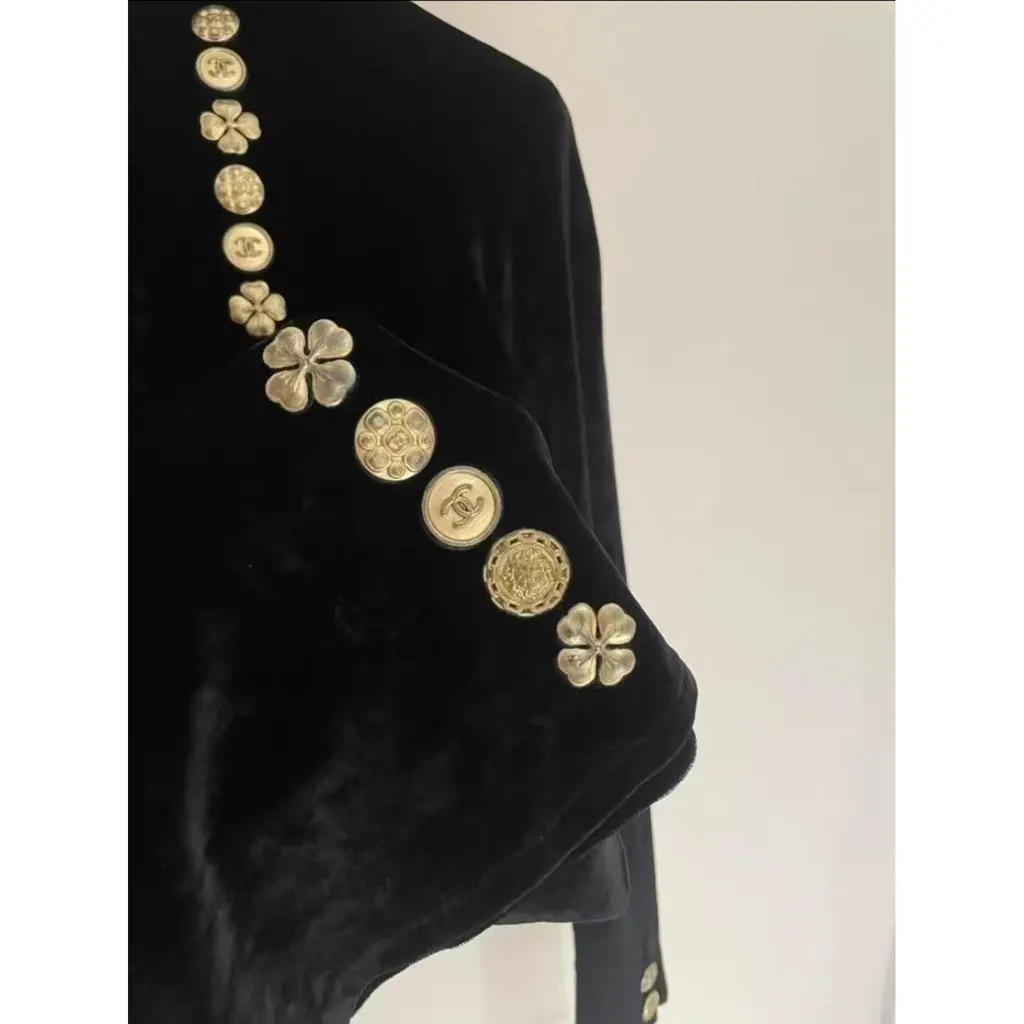 Chanel Velvet Top MultiColor Velvet Very good - Model View