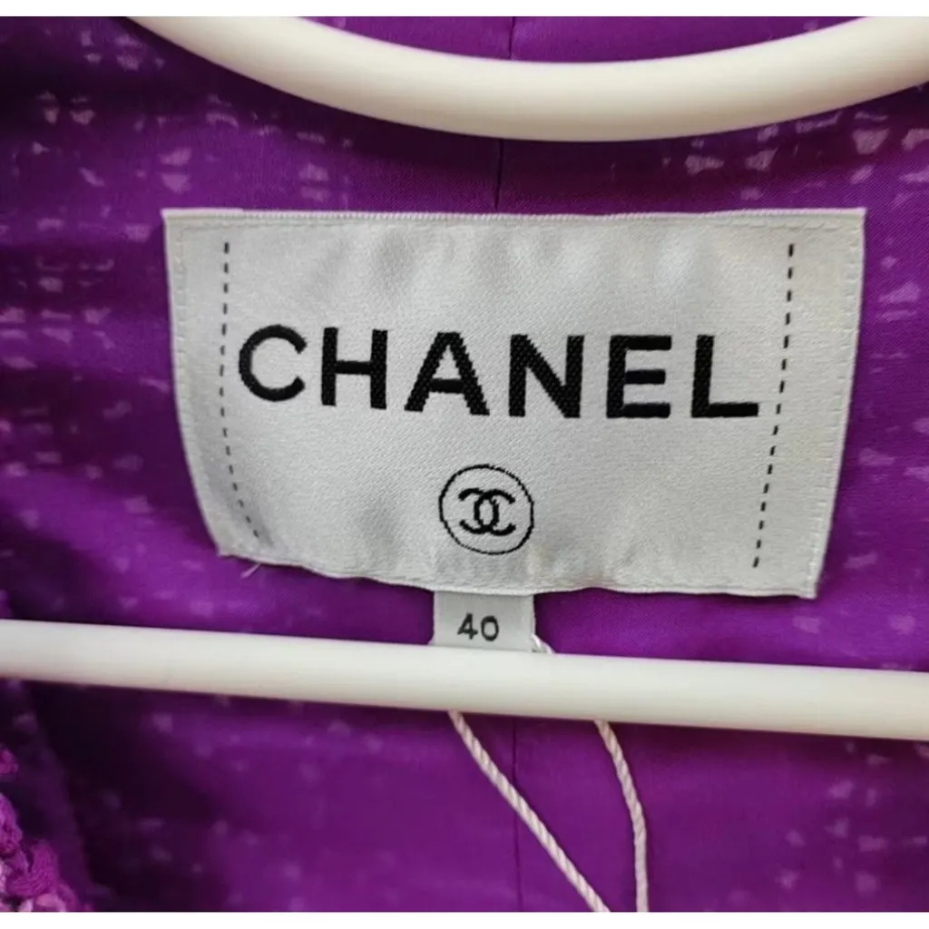 Chanel La Petite Veste Noire Tweed Jacket MultiColor Tweed Very good - Back View