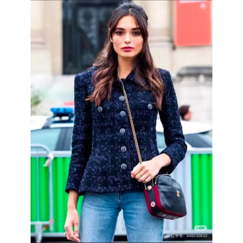 Chanel La Petite Veste Noire Black Wool Jacket Black Wool Very good - Inside View