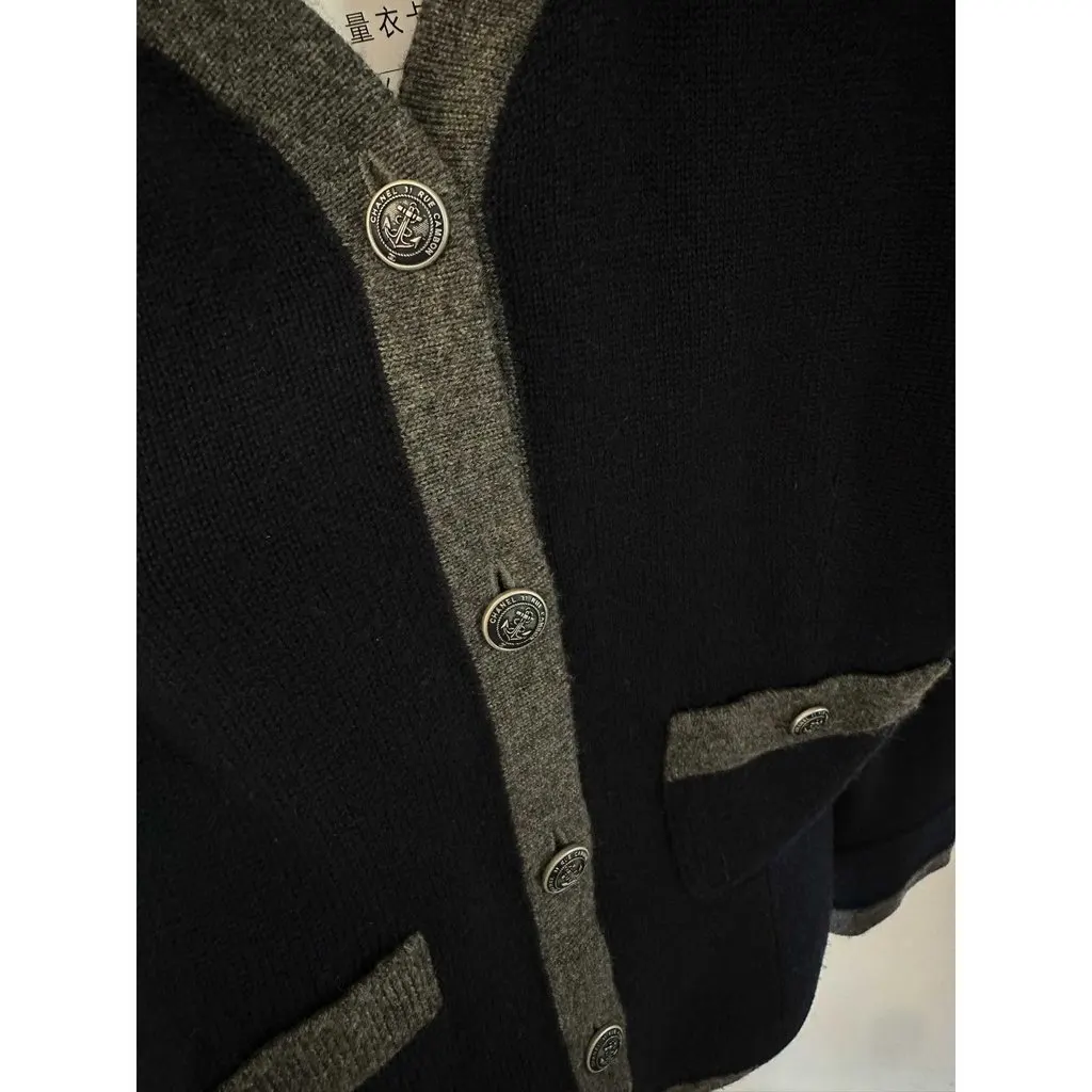 Chanel Navy Cashmere Knitwear Navy Cashmere Very good - Inside View
