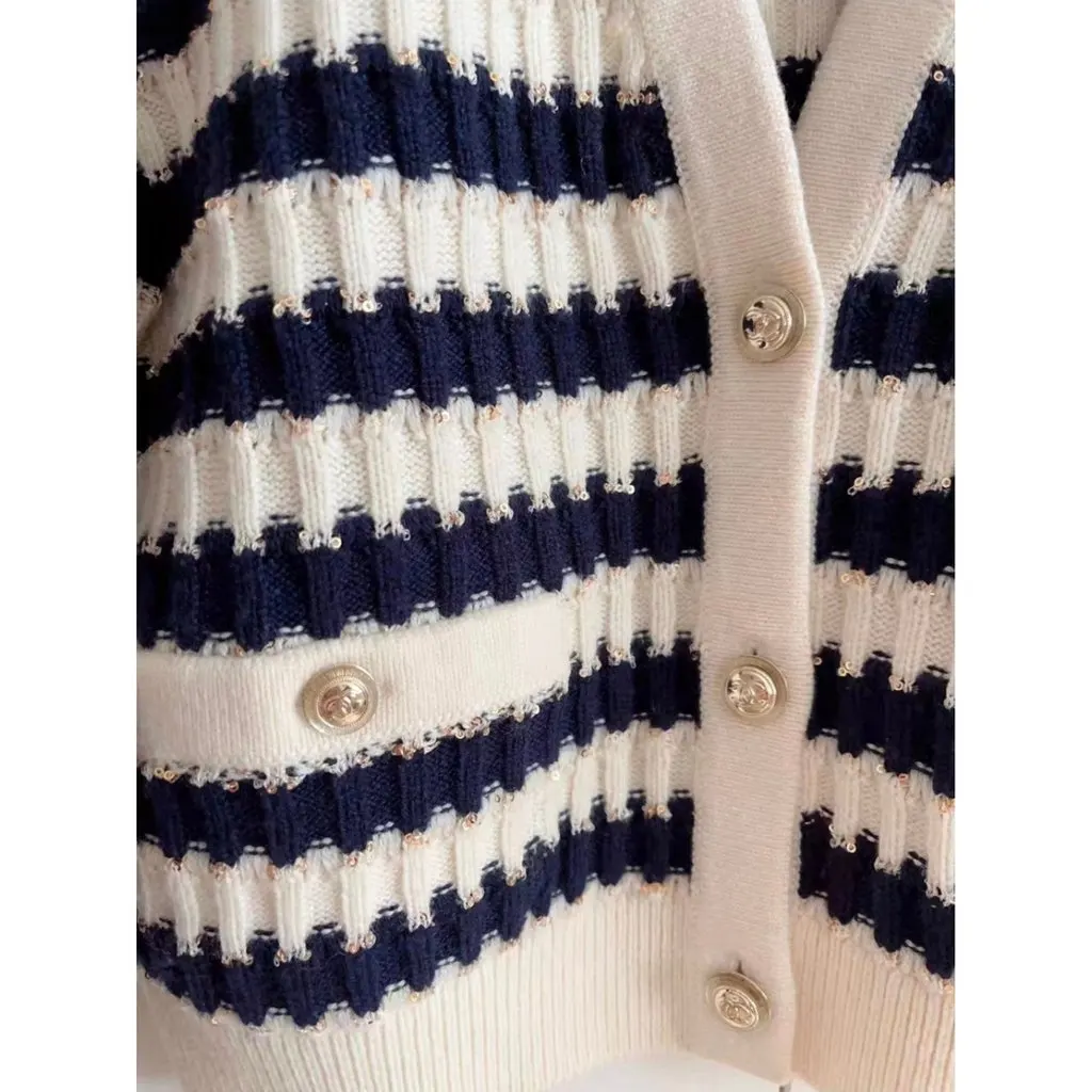 Chanel Cashmere Knitwear MultiColor Cashmere Very good - Model View