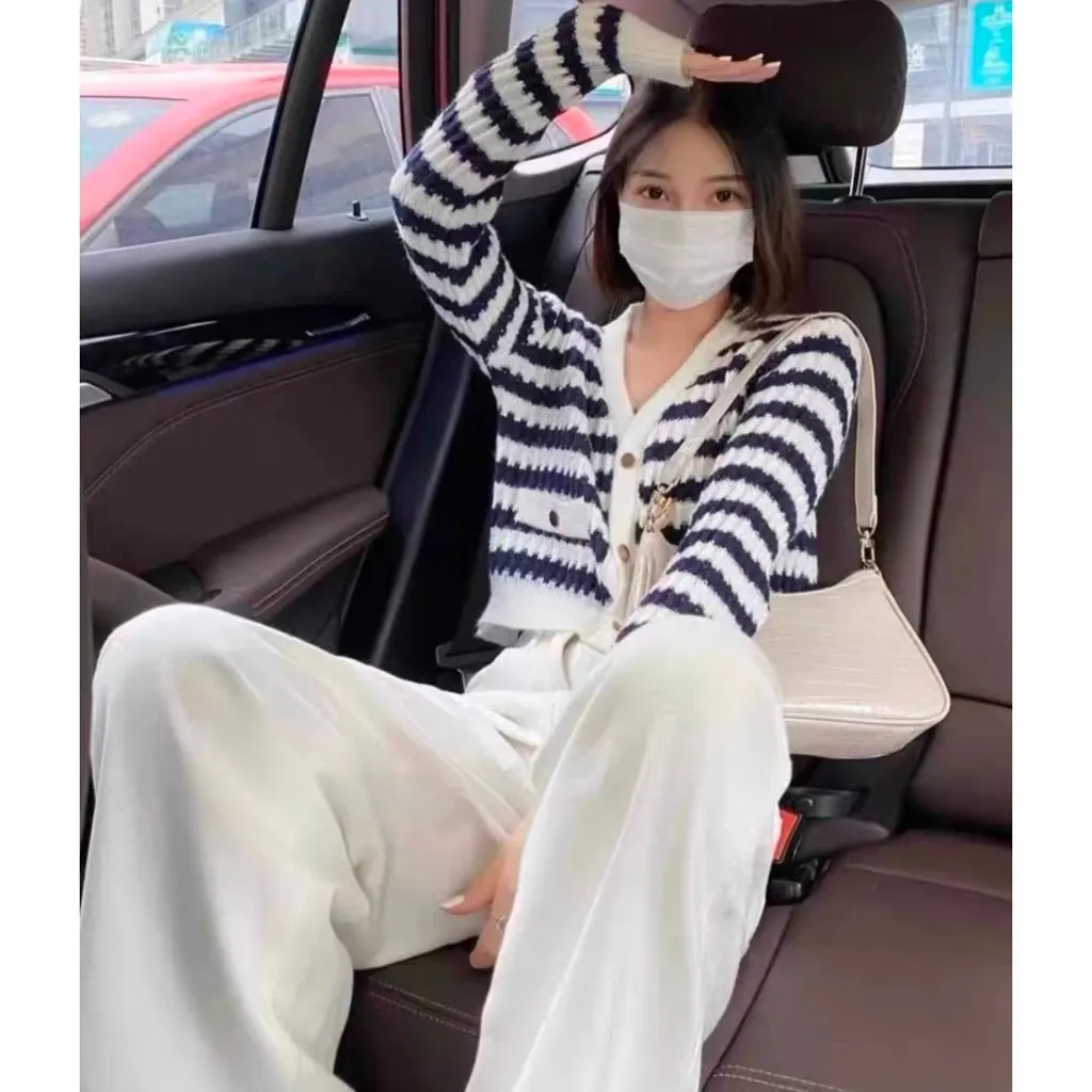 Chanel Cashmere Knitwear MultiColor Cashmere Very good - Box View