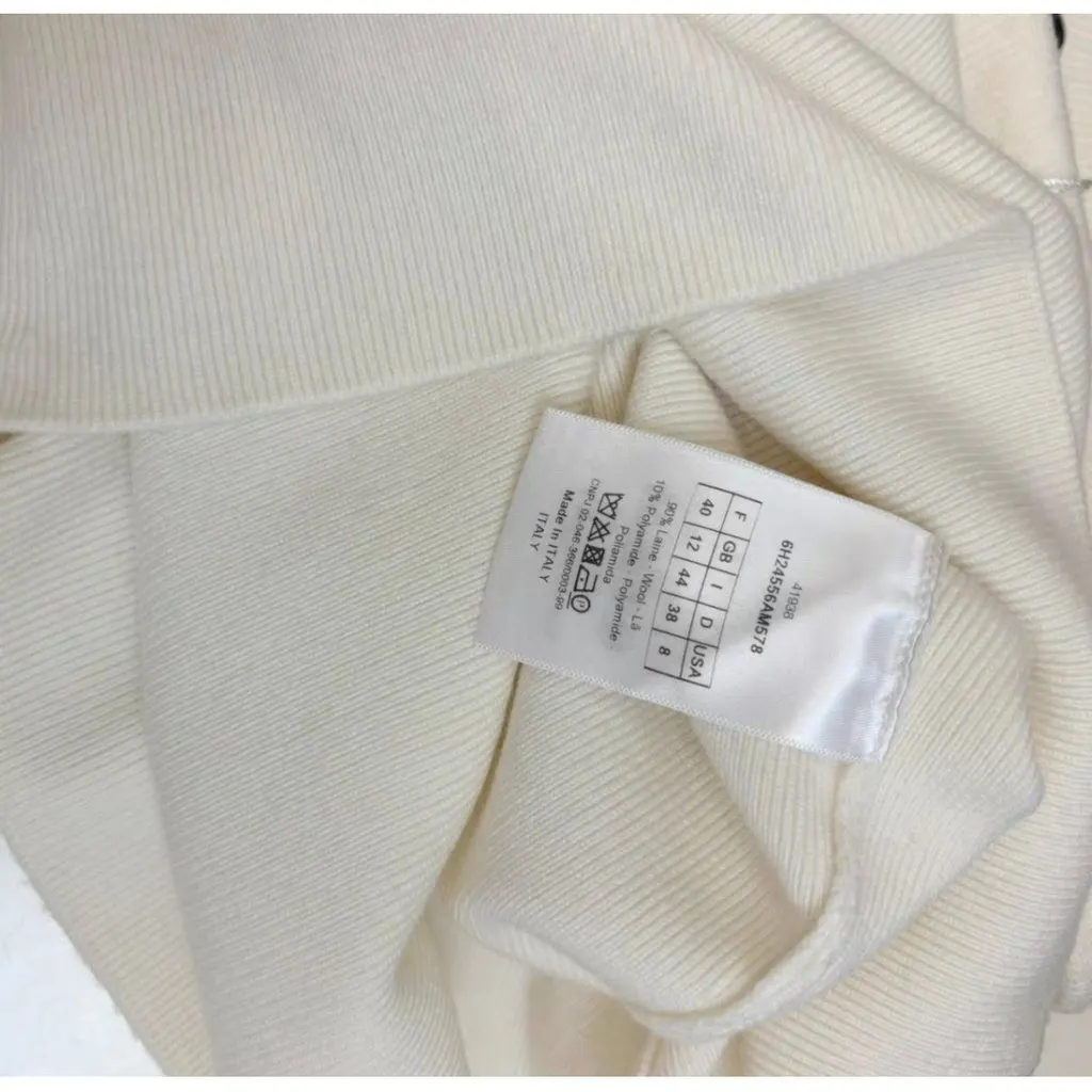 Dior Ecru Wool Knitwear Ecru Wool Very good - Model View