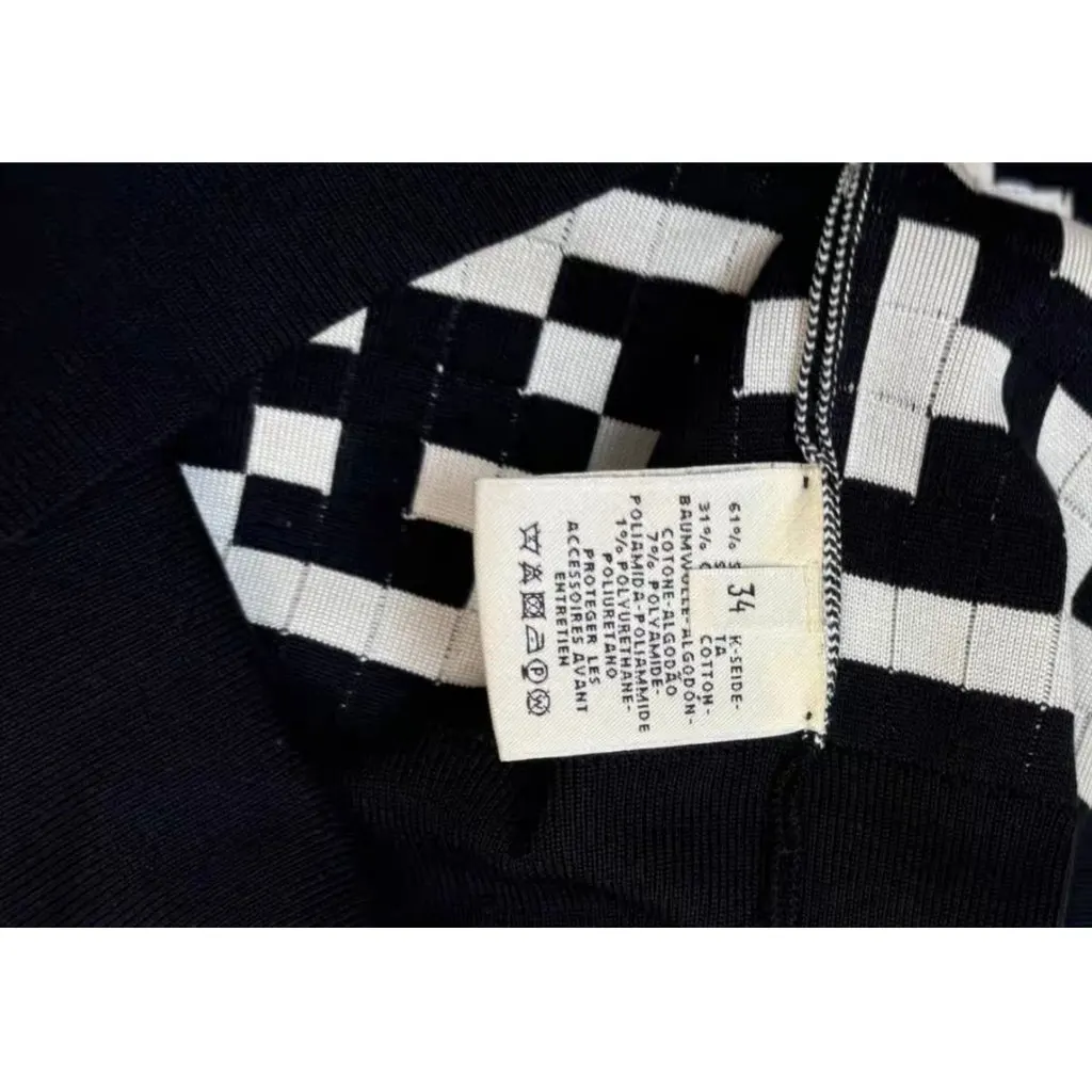 Hermes Black Silk Knitwear Black Silk Very good - Model View