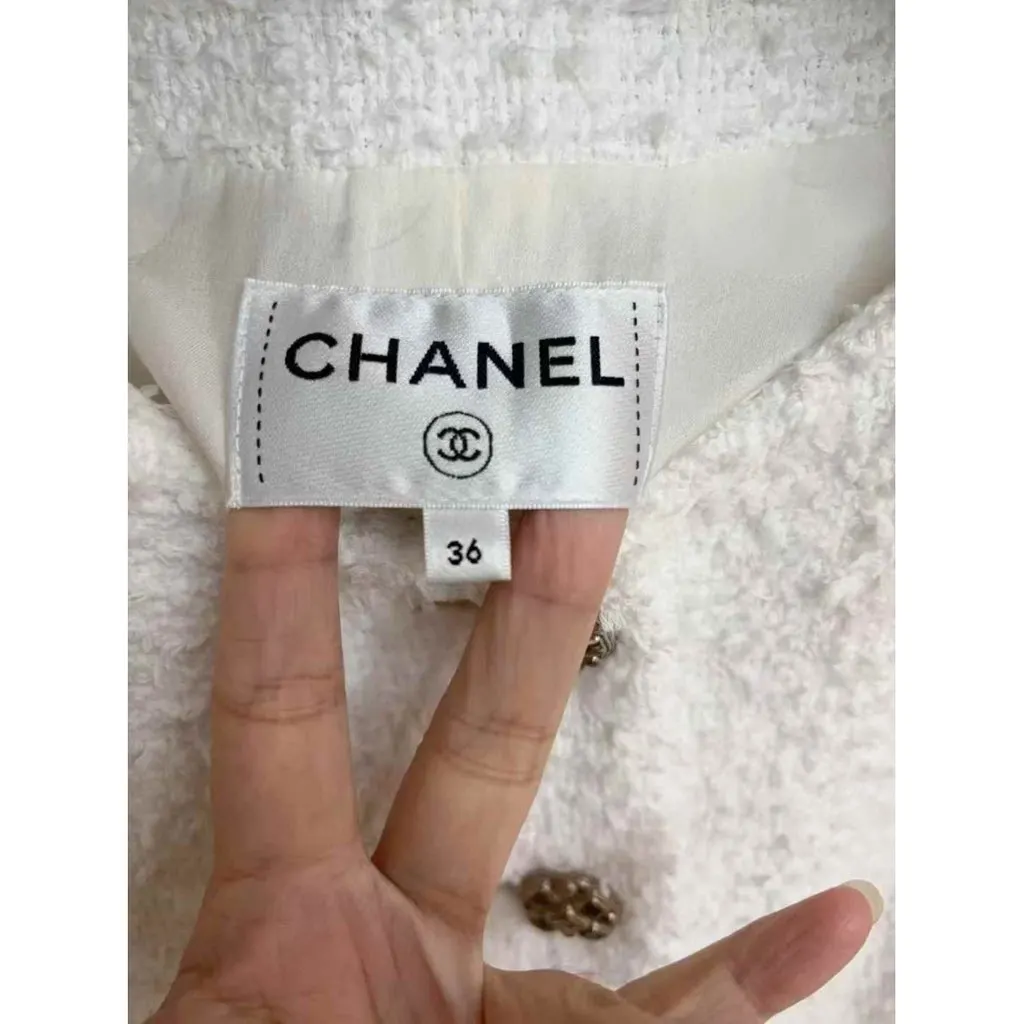 Chanel White Tweed Top White Tweed Very good - Back View