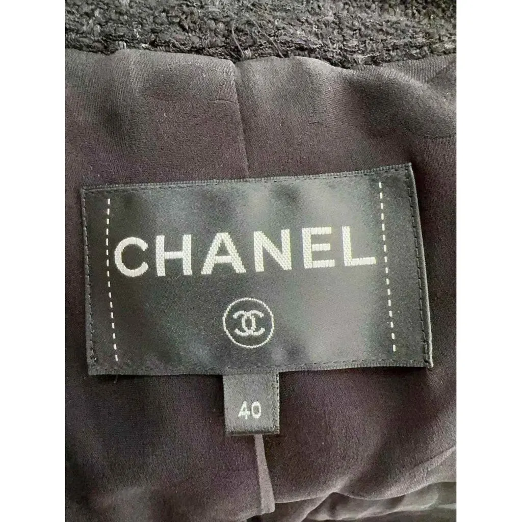Chanel La Petite Veste Noire Black Cotton Jacket Black Cotton Very good - Model View