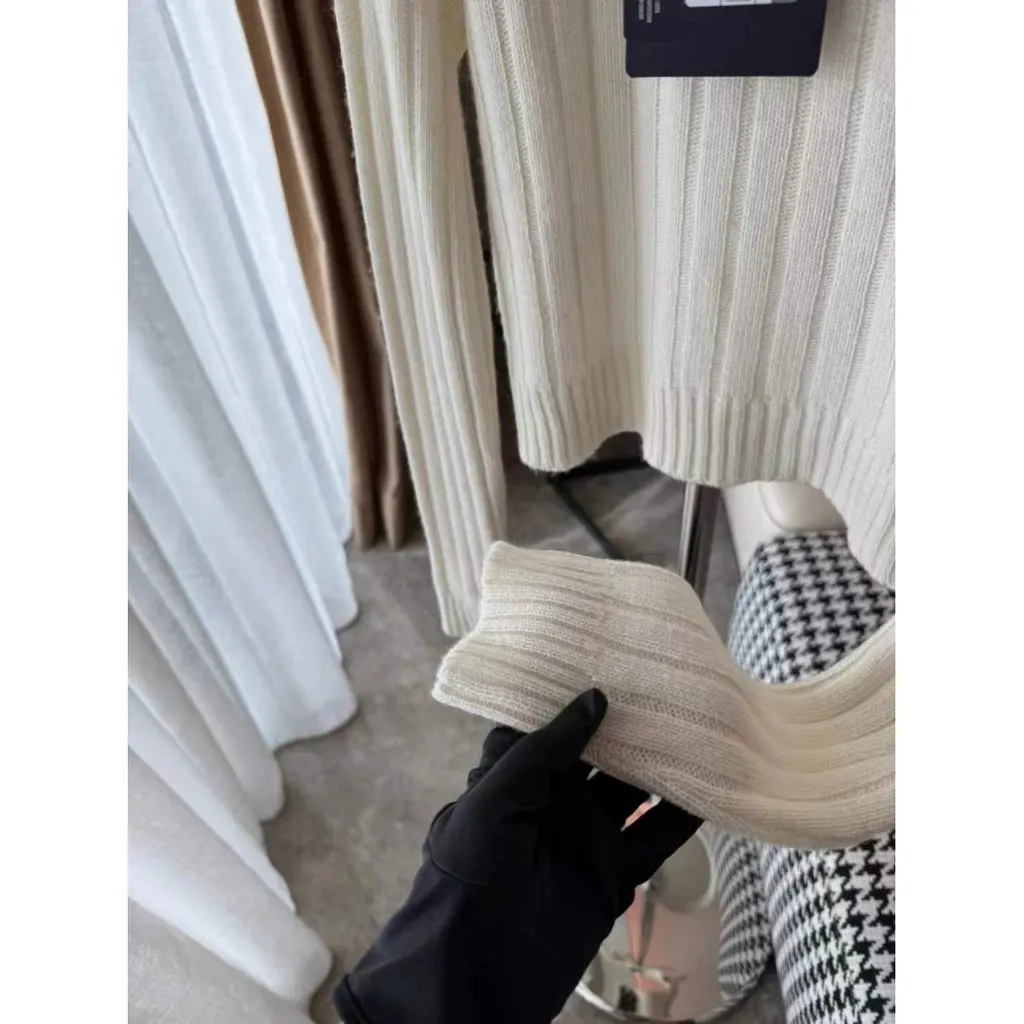 Prada Cashmere Knitwear MultiColor Cashmere Never worn - Inside View