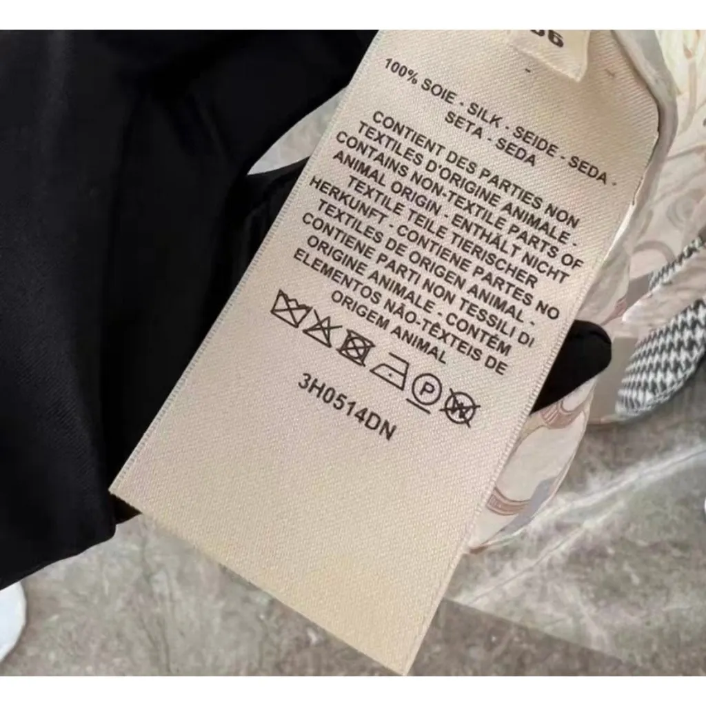 Hermes Silk Dress MultiColor Silk Never worn, with tag - Model View