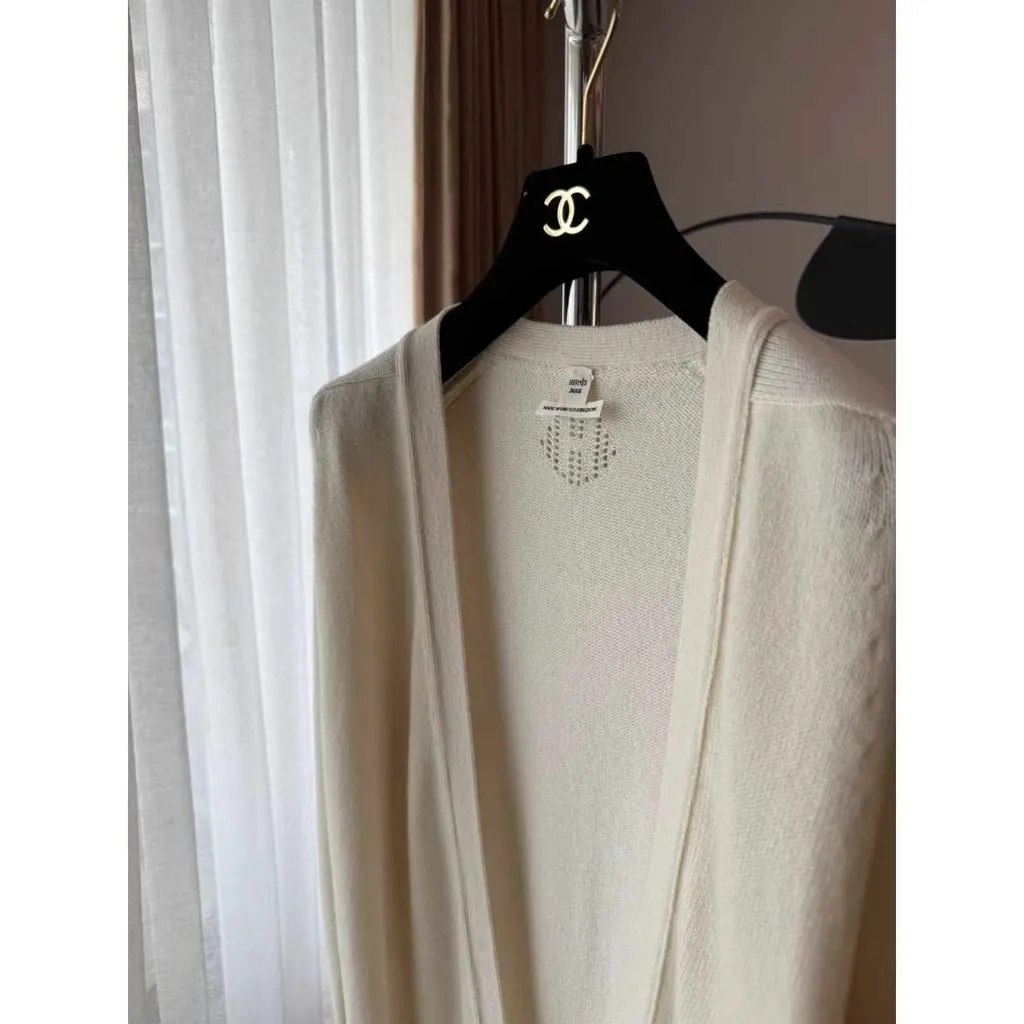 Hermes Cashmere Knitwear MultiColor Cashmere Very good - Back View