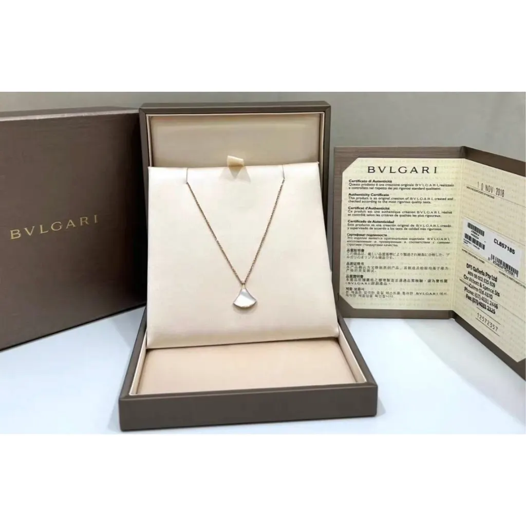 Bvlgari Diva's Dream Yellow Gold Necklace MultiColor Lace Very good - Inside View