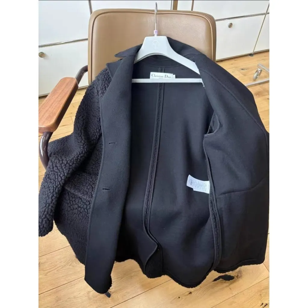 Dior Black Cashmere Coat Black Cashmere Very good - Model View