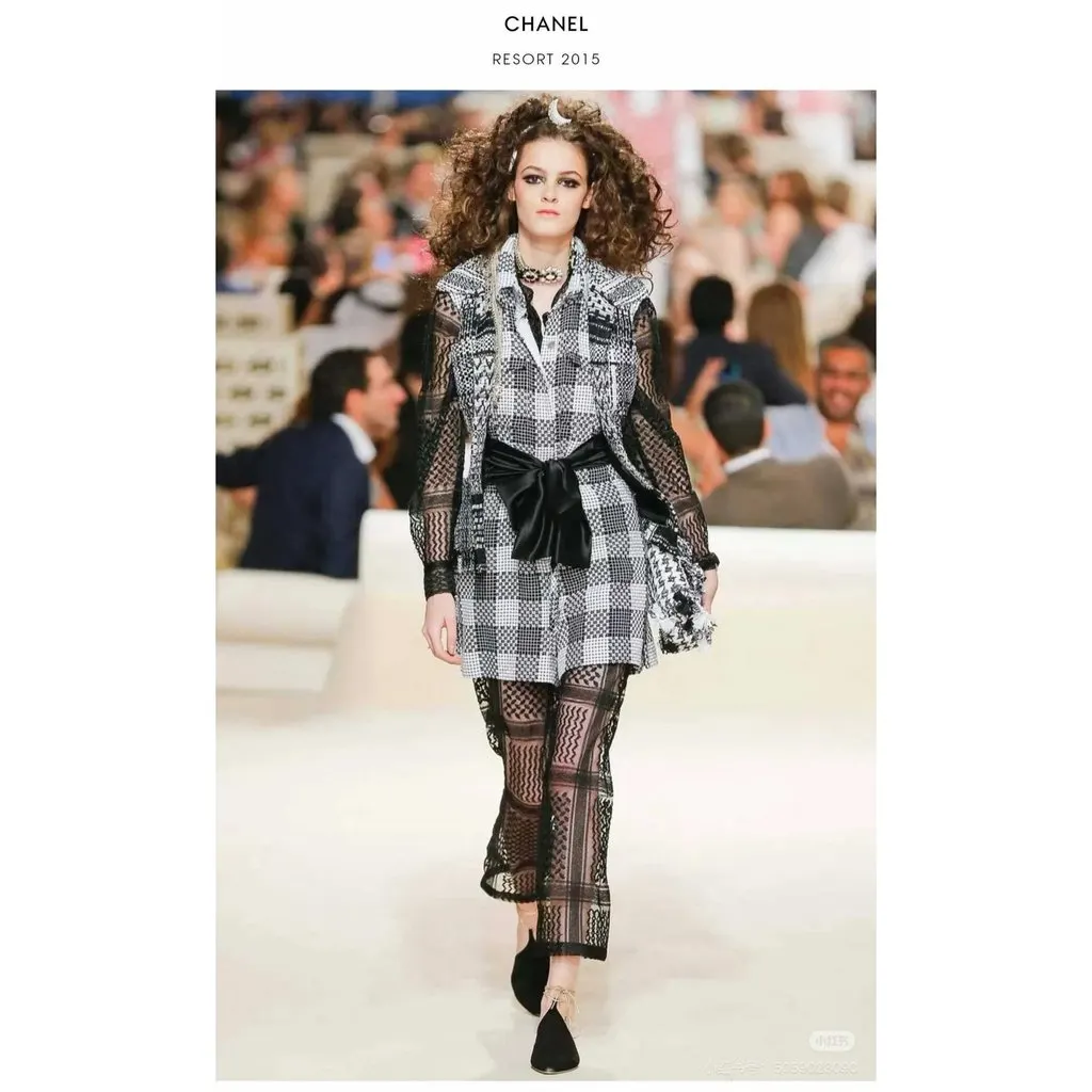 Chanel Cotton Jumpsuit MultiColor Cotton Very good - Model View