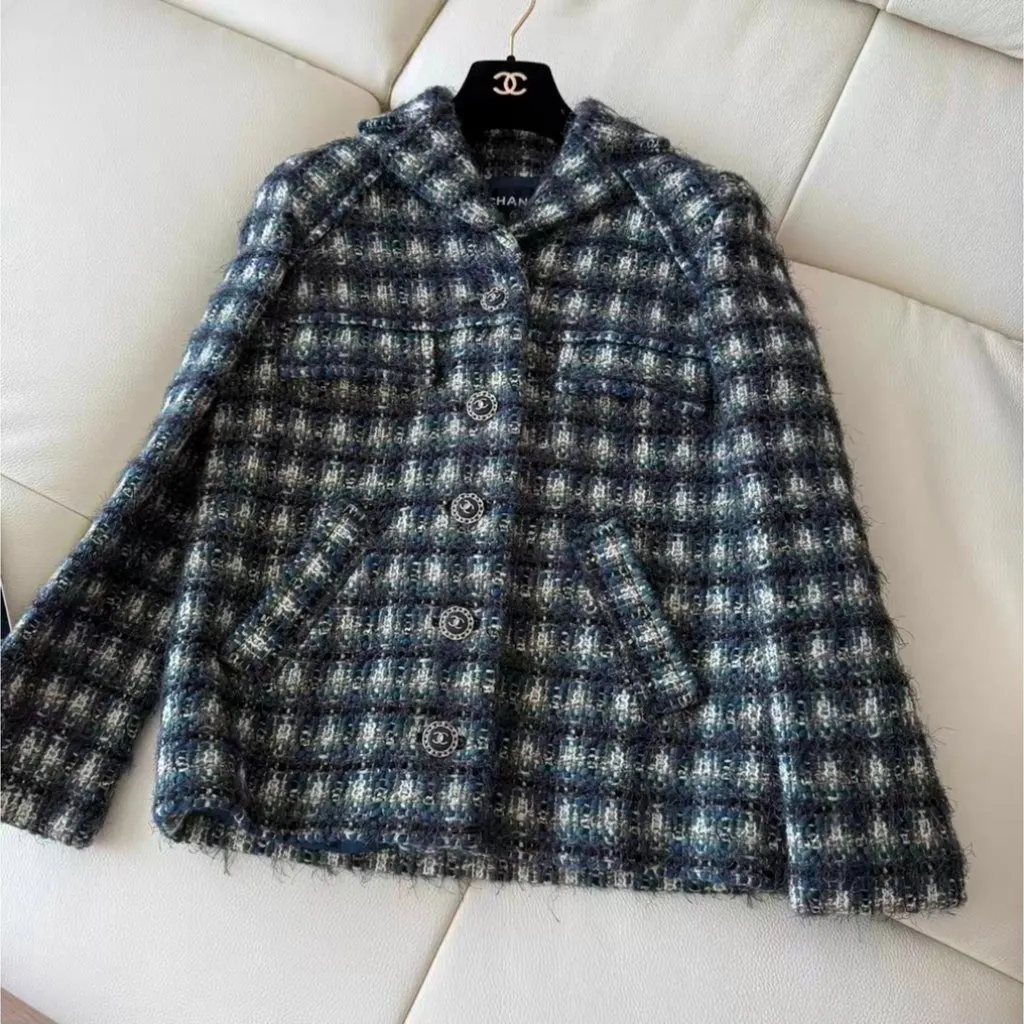 Chanel La Petite Veste Noire Tweed Jacket MultiColor Tweed Very good - Inside View