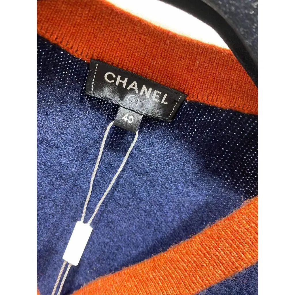 Chanel Cashmere Knitwear MultiColor Cashmere Very good - Model View