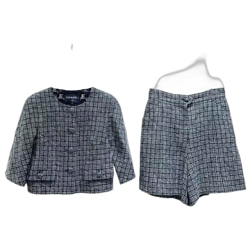 Chanel La Petite Veste Noire Tweed Jacket MultiColor Tweed Very good - Front View