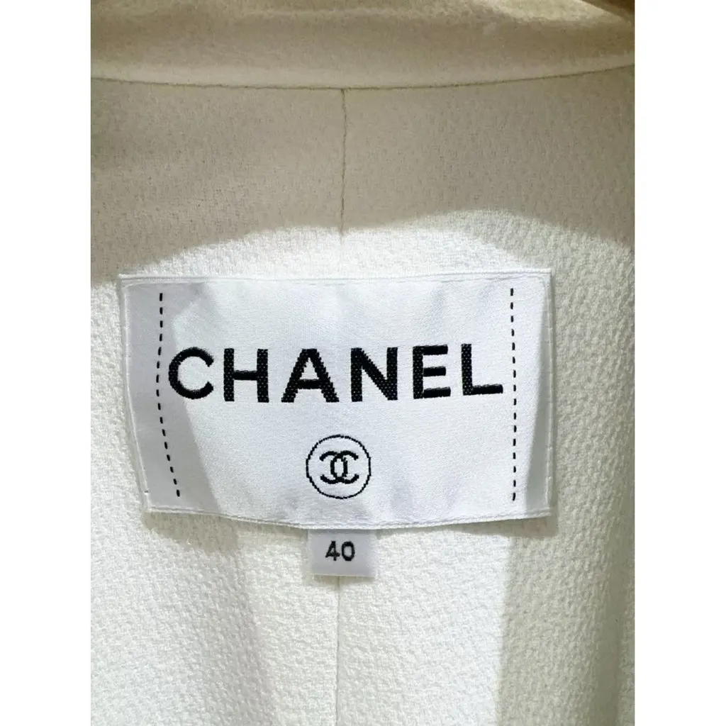 Chanel La Petite Veste Noire Black Tweed Jacket Black Tweed Very good - Back View