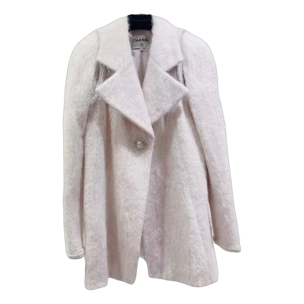 Chanel Pink Wool Coat Pink Wool Very good - Front View