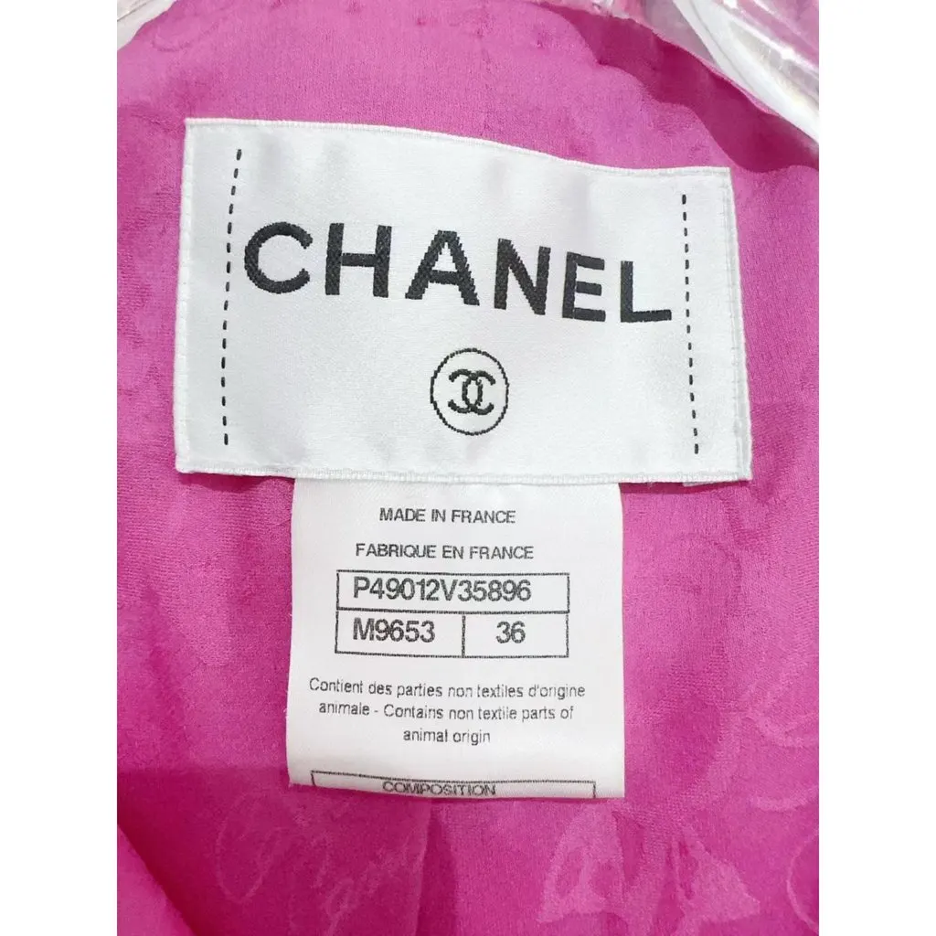Chanel La Petite Veste Noire Cotton Jacket MultiColor Cotton Very good - Model View