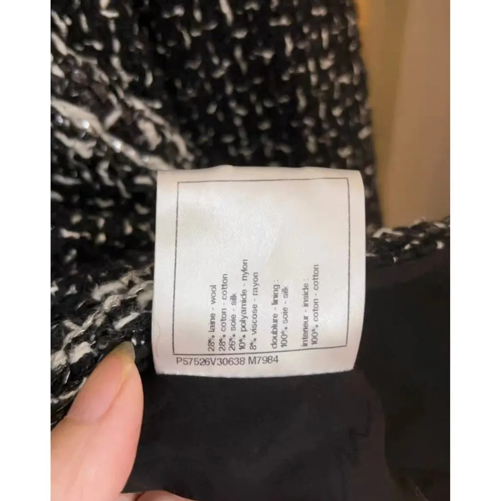 Chanel La Petite Veste Noire Wool Jacket MultiColor Wool Very good - Model View