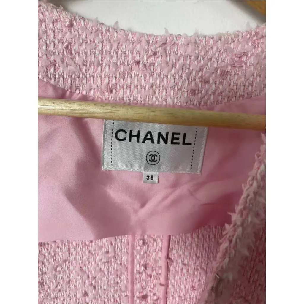 Chanel La Petite Veste Noire Tweed Jacket MultiColor Tweed Very good - Inside View