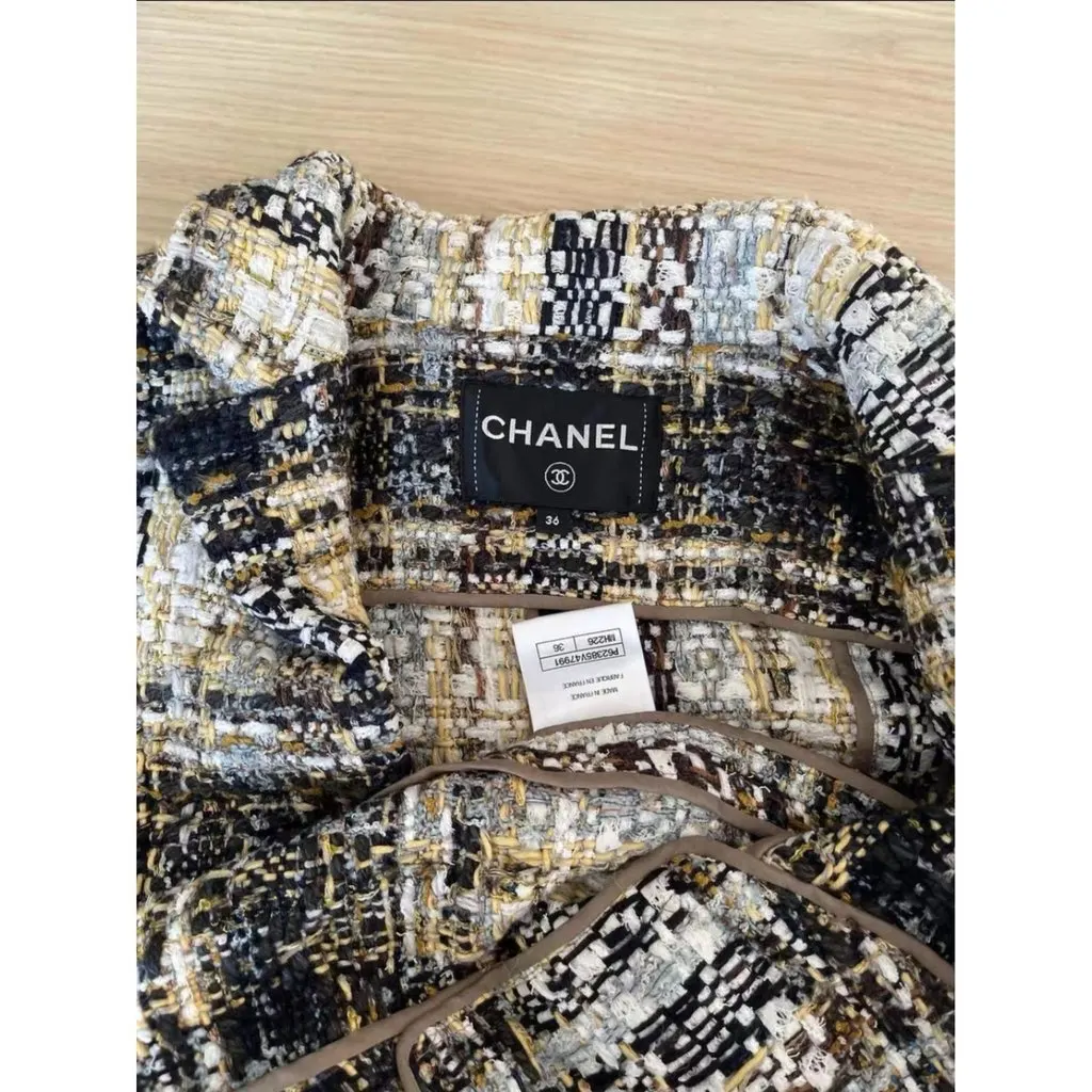 Chanel La Petite Veste Noire Wool Jacket MultiColor Wool Very good - Inside View