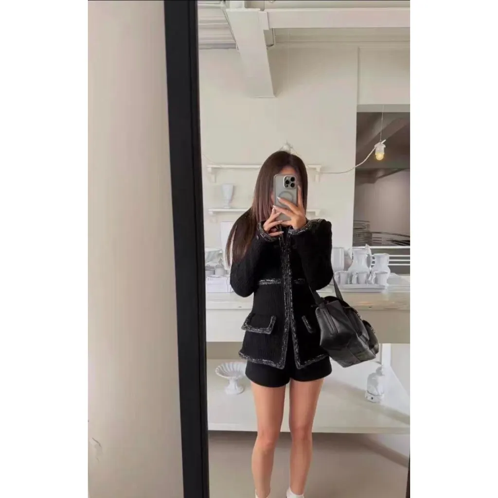 Chanel La Petite Veste Noire Black Wool Jacket Black Wool Very good - Back View