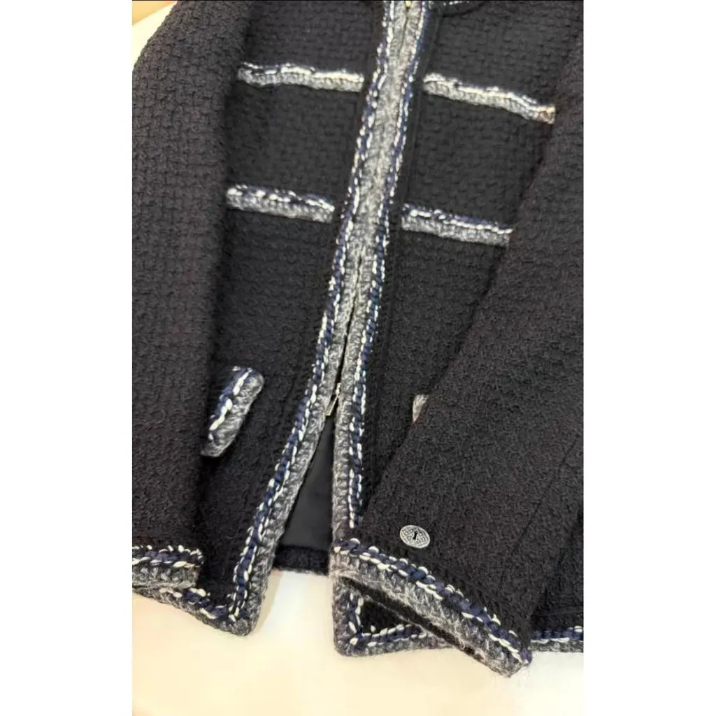 Chanel La Petite Veste Noire Black Wool Jacket Black Wool Very good - Box View
